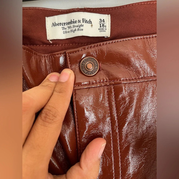 Abercrombie & Fitch The 90s Straight Ultra High Rise Faux Leather Pants Brown - Picture 7 of 12